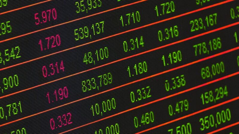 The financial pages explained: how to read share data on a UK platform