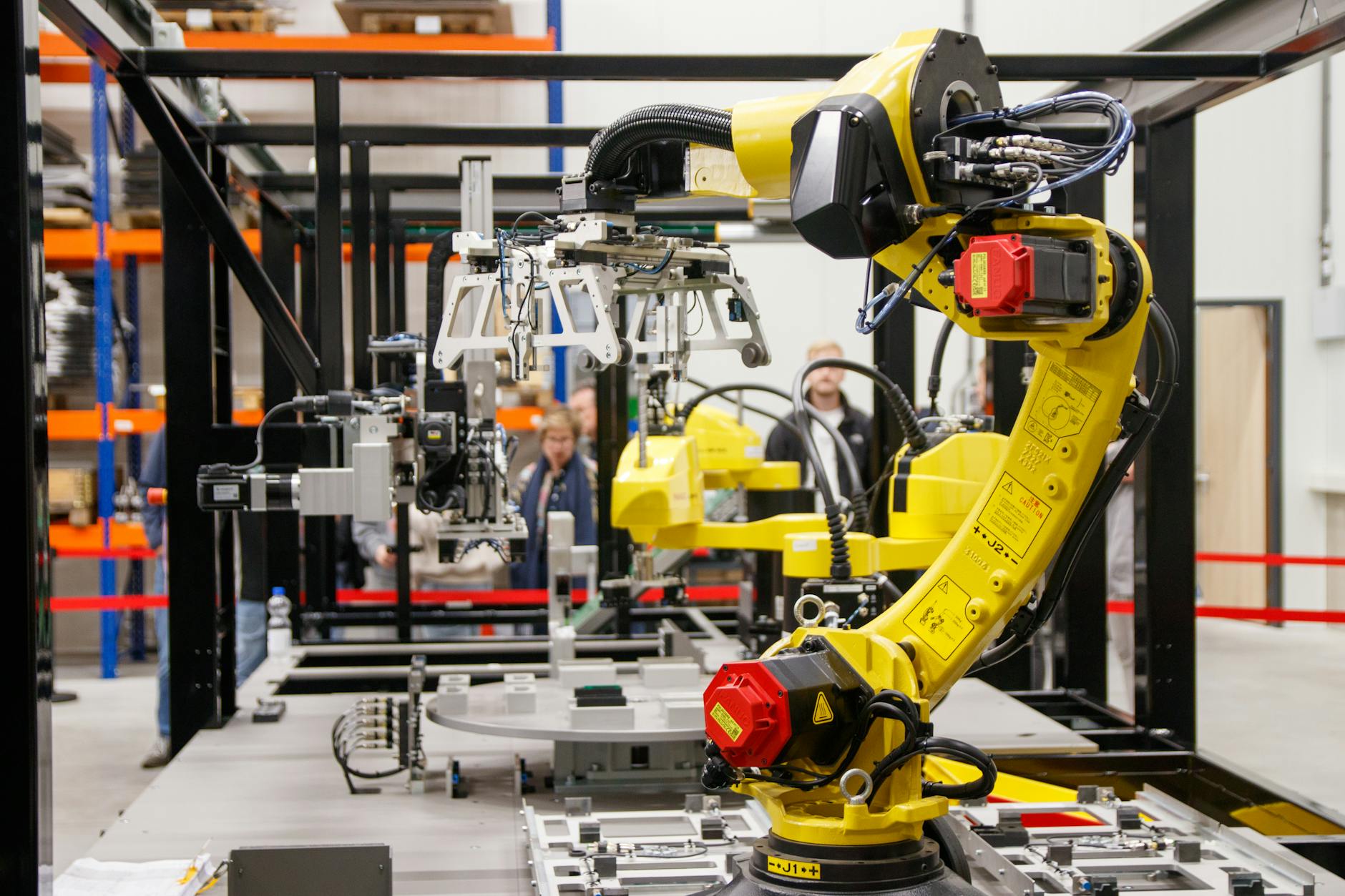 Pexels 34207359 – Automation and robotics: the real story