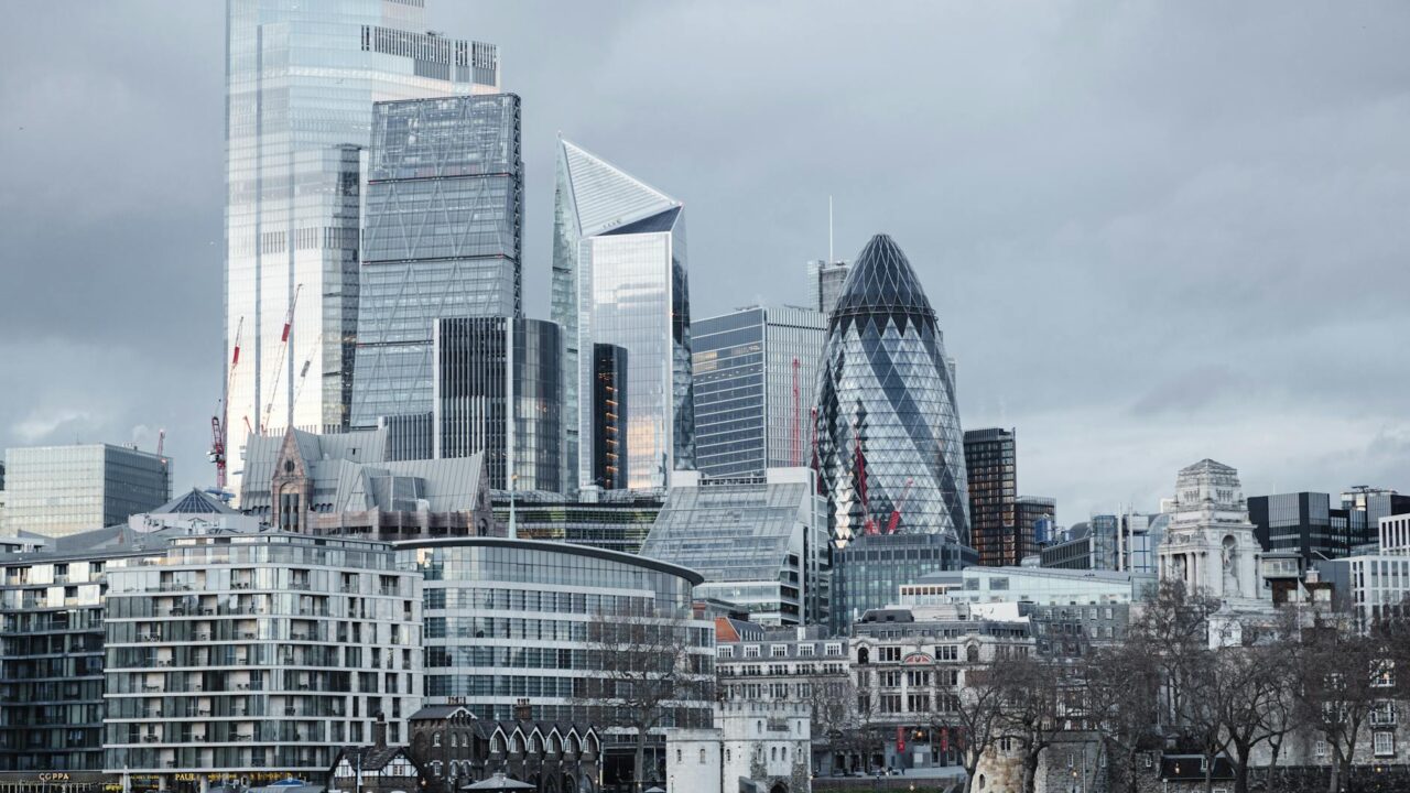 How to trade around takeover announcements — and what the professionals know that you don’t