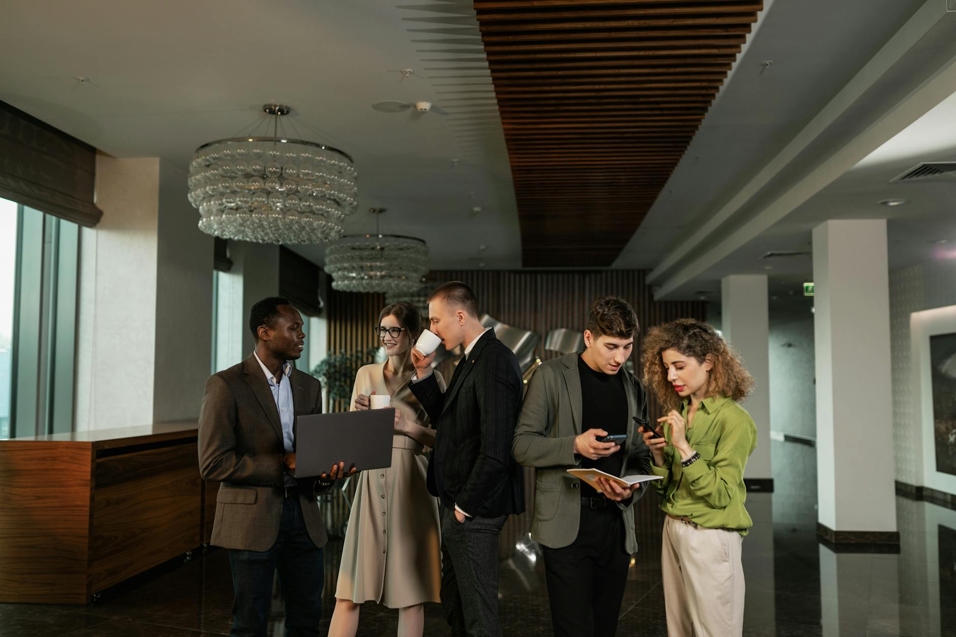 Enterprise digital workspace technology