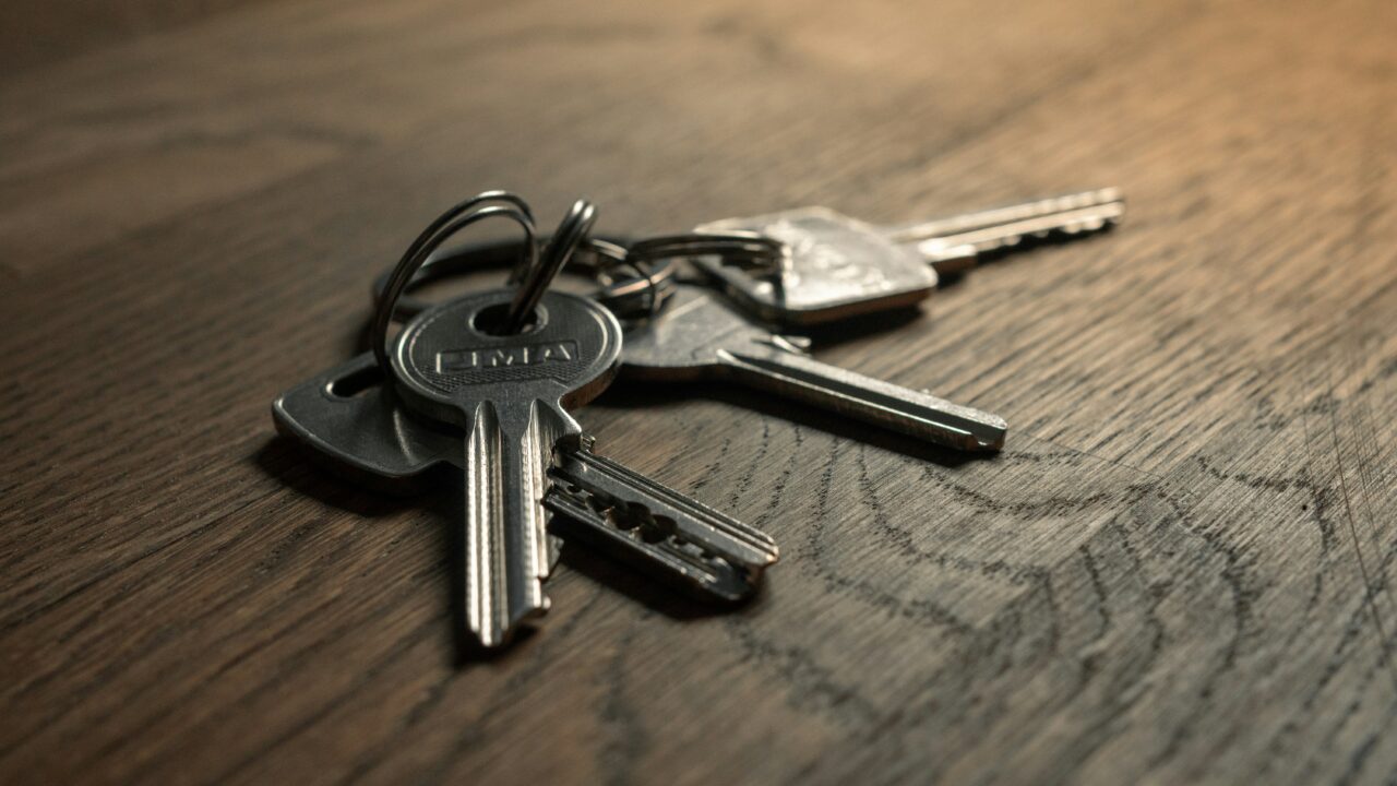 Bluetooth trackers: useful safety tool or privacy risk?