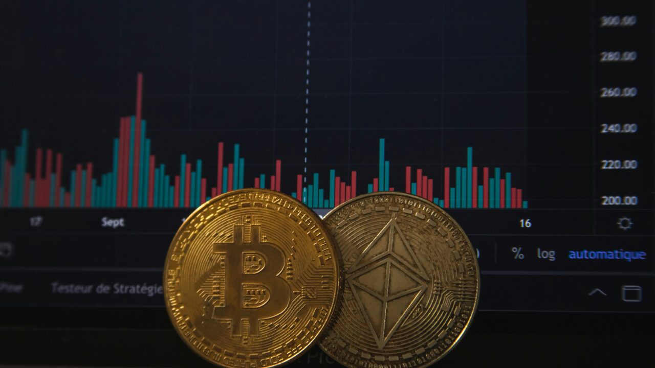 DeFi Collateral Explained: How Liquidations Happen