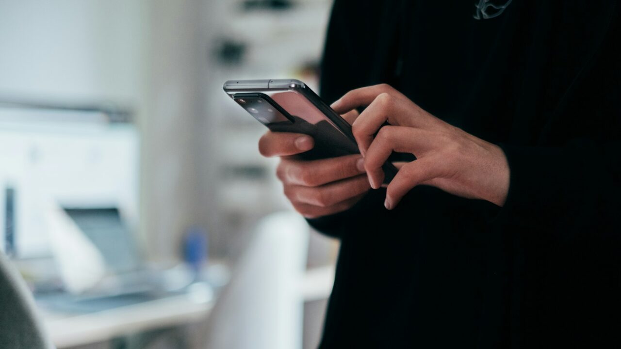 Online Safety Act Age Checks: What Users Notice