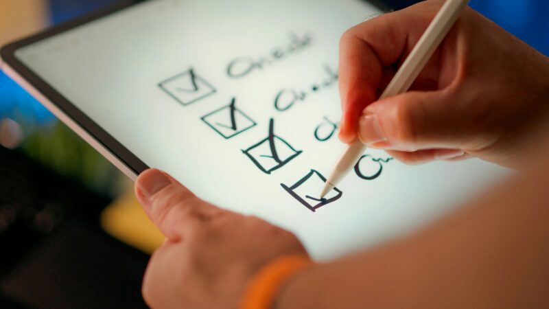 AI golden set testing checklist workspace with evaluation prompts, scoring notes and drift checks for Cristoniq readers